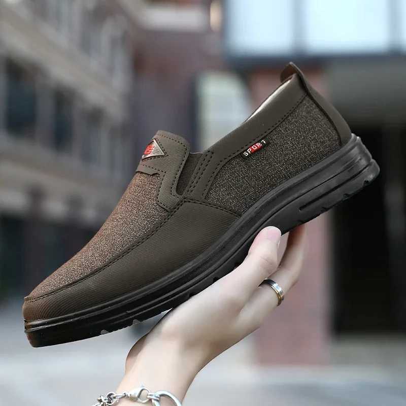 Lightweight Men Casual Shoes Canvas Shoes Wear-resistance Non-slip Mens Loafers Breathable Cfort Driving Shoes Zapato Hbre Y250707