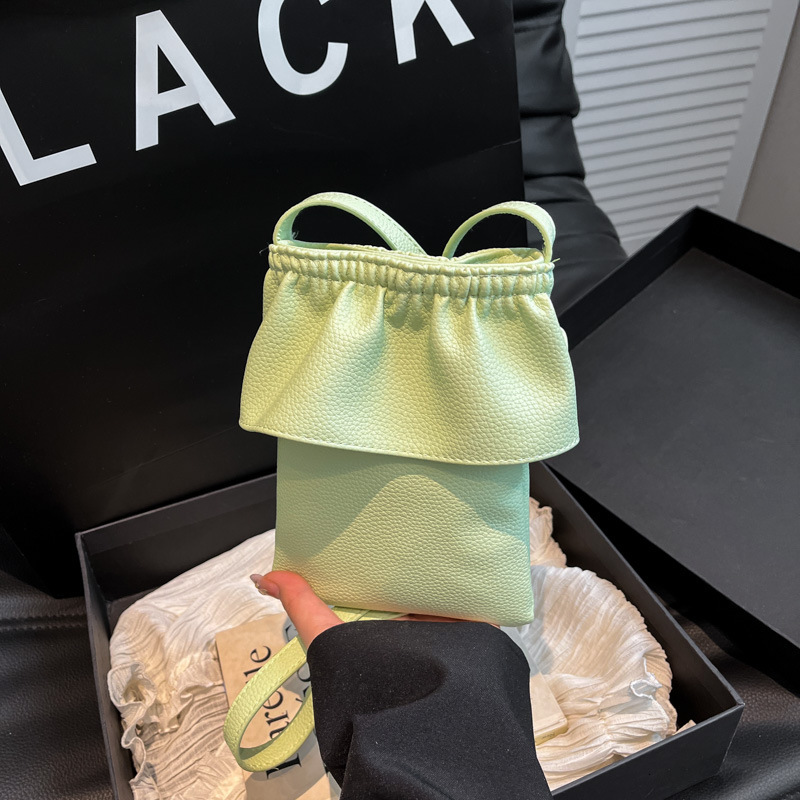 Free shipping designer Niche Korean Version Ruffled Soft Leather Phone Bag Fashion Crossbody Bag for Women 2025 New Versatile Lightweight Small Should