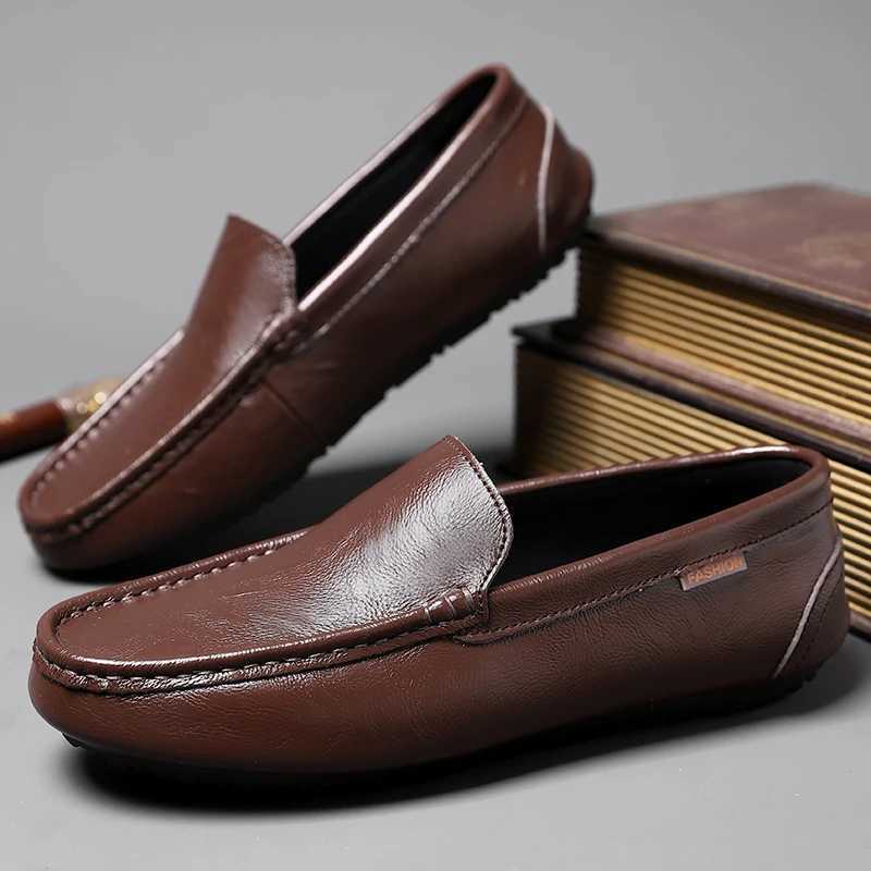 2023 New Mens Summer Breathable Leather Shoes Casual Fion Single Shoes Handmade Y250707