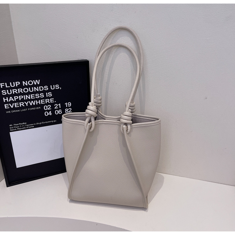 Free shipping designer Spring Summer Niche Large Capacity Shoulder Bag for Women Korean High-End Tote Bag 2025 New Versatile Fashion Handbag