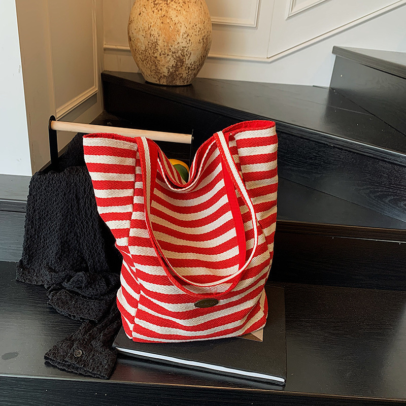 Free shipping designer Striped Canvas Bag for Women Large Capacity 2025 New Summer Versatile College Student Class Bag Simple Casual Tote Bag