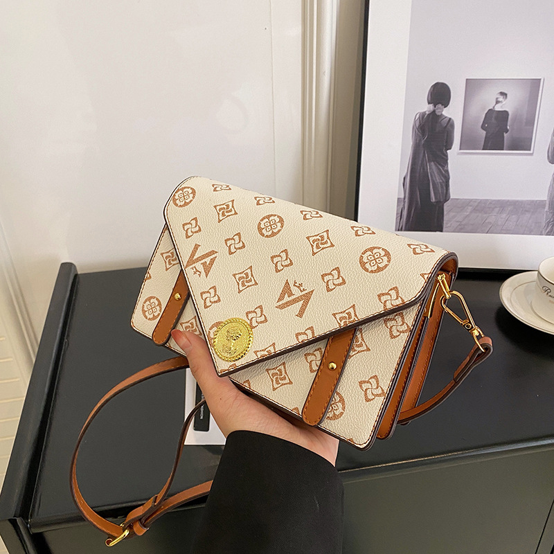 Designer Bag Luxury Bag Free Shipping Designer Vintage Shoulder Bag Vintage Floral Envelope Niche Design Single Shoulder Crossbody Large Capacity Comm
