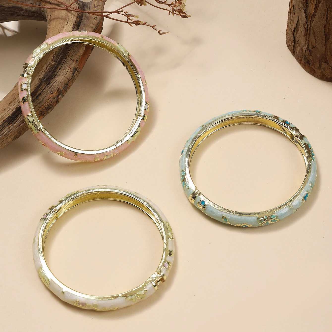 FTCY Vintage Bracelet For Women Small Flower Ethnic Style Cloisonne Bangles Womens Elegant Jewelry Gifts XJ250707