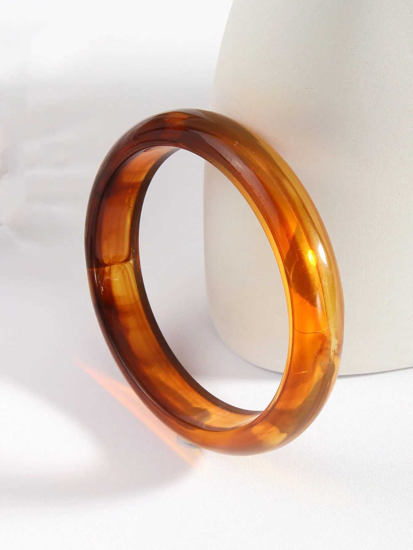 New Korean Irregular Marbling Geometric Round Resin Acrylic Cuff Bangle Texture Temperament Forest Ins Simple Versatile Bracelet XJ250707