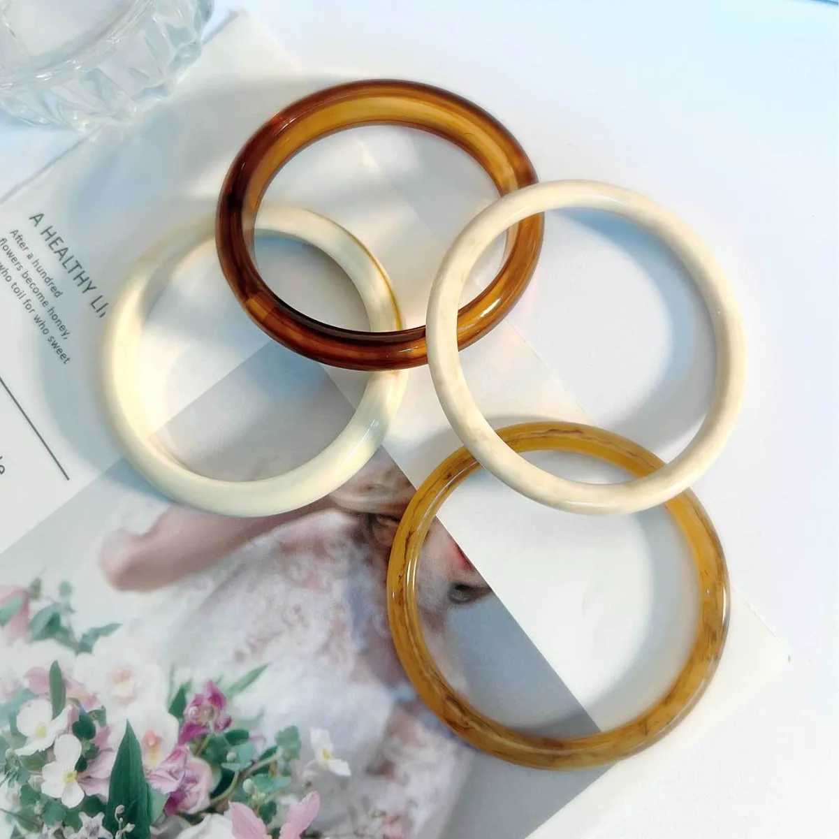 New Korean Irregular Marbling Geometric Round Resin Acrylic Cuff Bangle Texture Temperament Forest Ins Simple Versatile Bracelet XJ250707