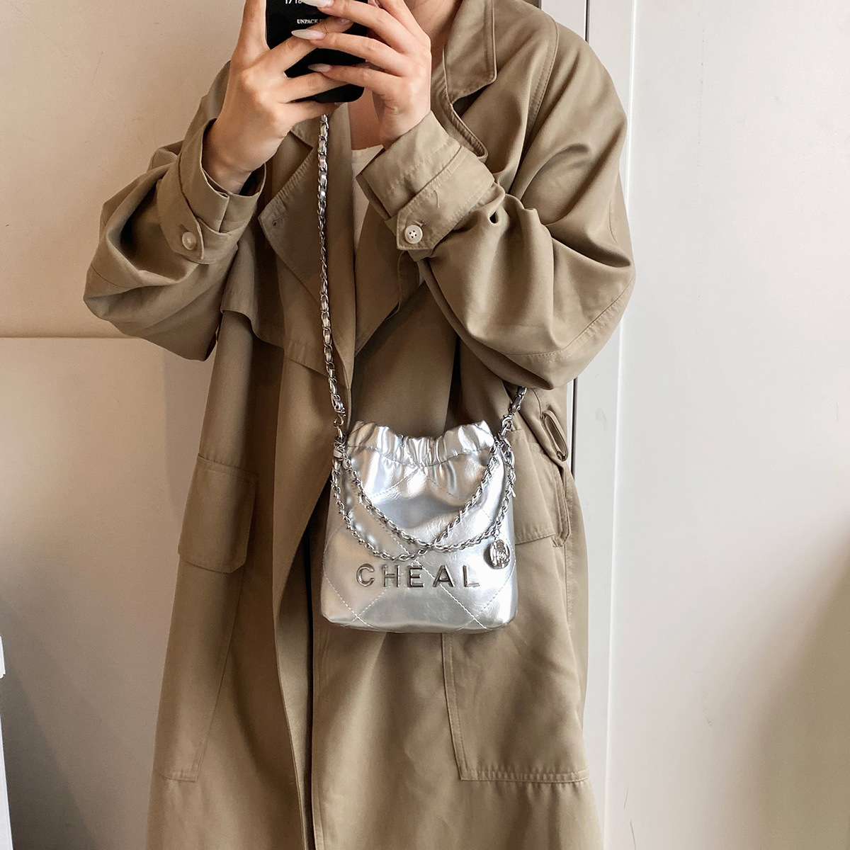 Designer Chanel Style Quilted Chain 2025 Spring Summer Patent Leather Trash Small Fashion Handbag Tote Bucket Crossbody Light Luxury Women's Bag