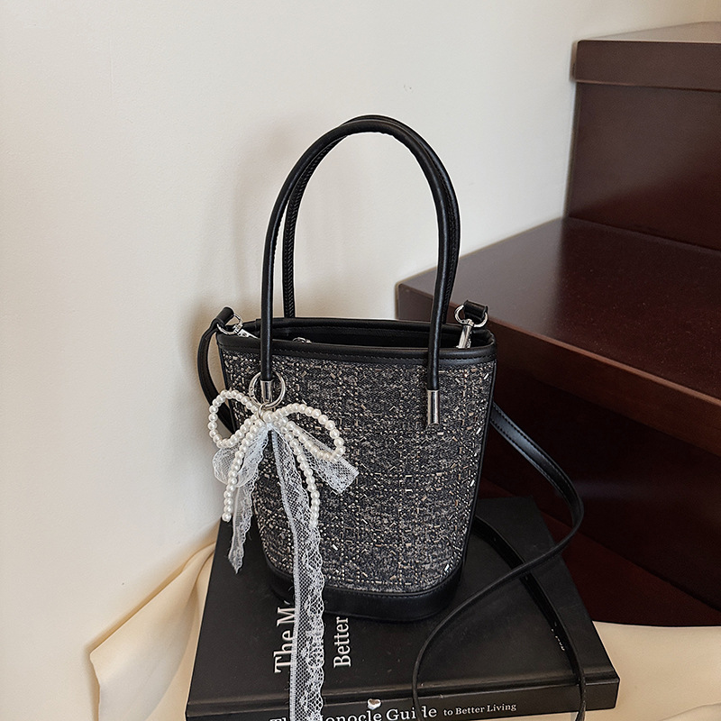 Free shipping designer High-Quality Light Luxury Shiny Diamond Small Bag for Women 2025 New Trendy Fashion Versatile Underarm Bag Summer Crossbody Bag