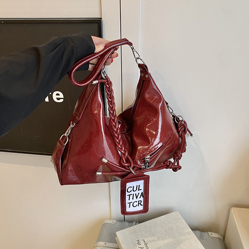 Free shipping designer Hot-Selling Tote Bag for Women 2025 New Fashionable High-End Commuter Shoulder Bag Large Capacity Crossbody Bag