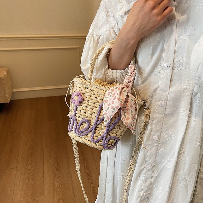 Free shipping designer 2025 New Women Straw Bag High-Quality Texture Niche Crossbody Bag Bucket Bag Fashion Versatile Woven Handbag