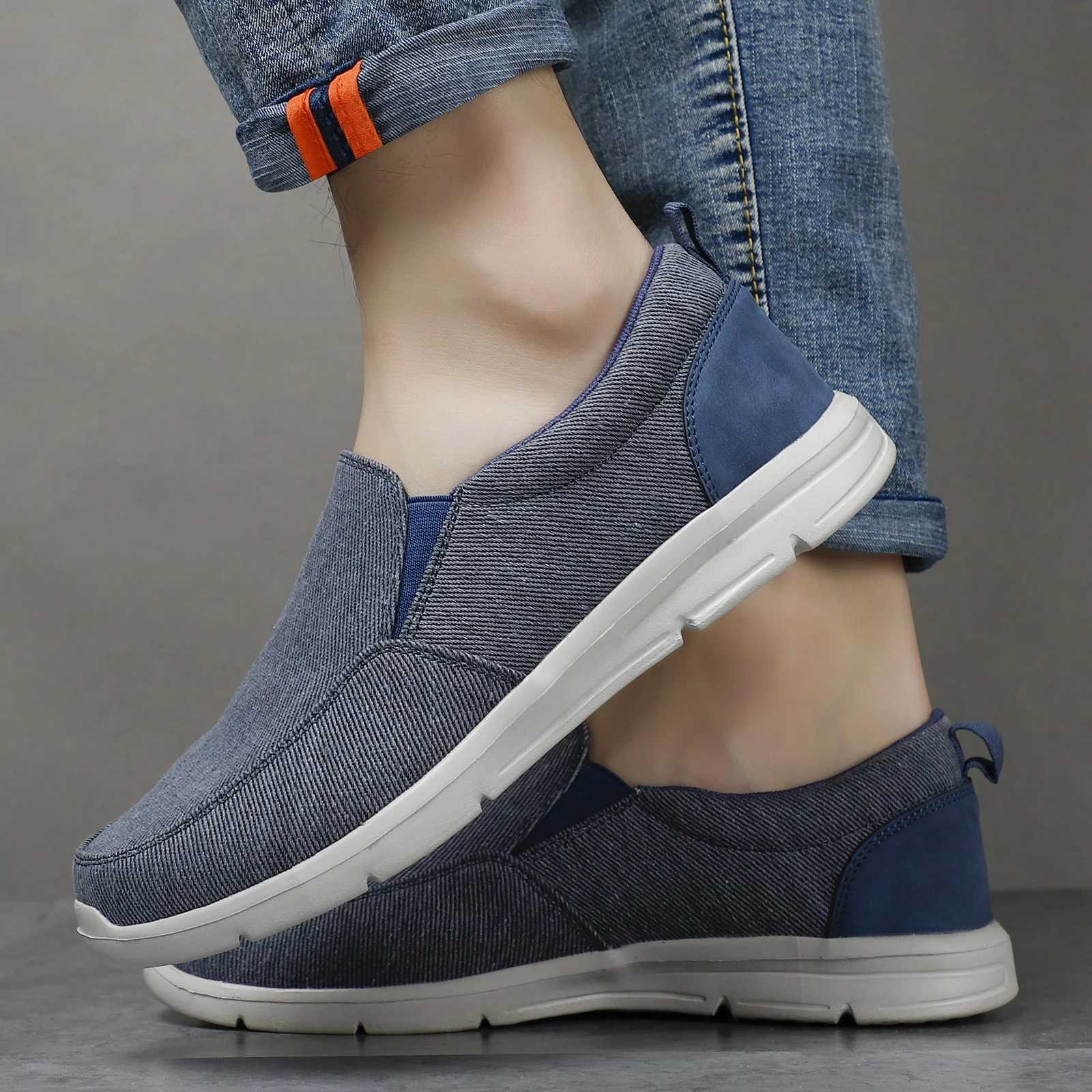 Men Shoes Summer Canvas Shoes Breathable Cfortable Outdoor Slip On Walking Sneakers Classic Loafers For Men Y250707