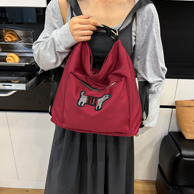 Free shipping designer Large Capacity Tote Bag Simple Casual Daily Travel Shoulder Bag Travel Cloth Bag for Women 2025 Summer New Large Bag