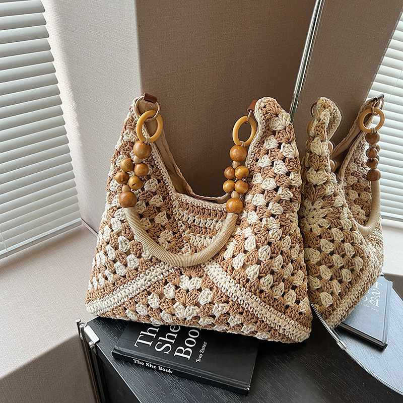 Free shipping designer 2025 New Fashion Woven Bag Hollow Square Flower Large Triangle Color-Block Woven Bag Shoulder Bag Crossbody Bag Underarm Bag Wo