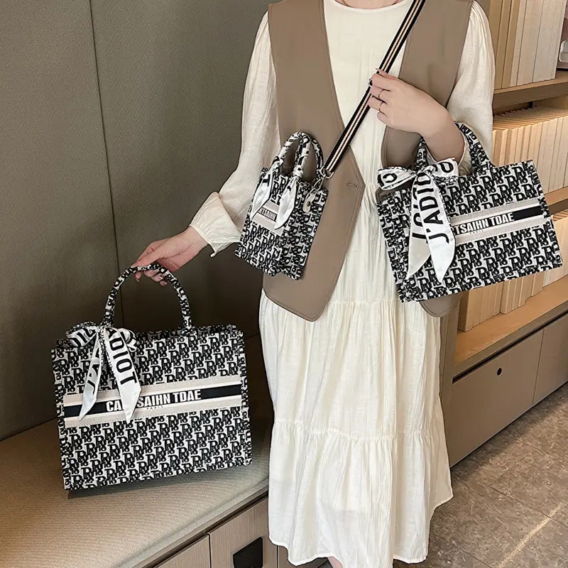Elegant Women's Crossbody Bag with Unique Style - Premium Single Shoulder Carryall