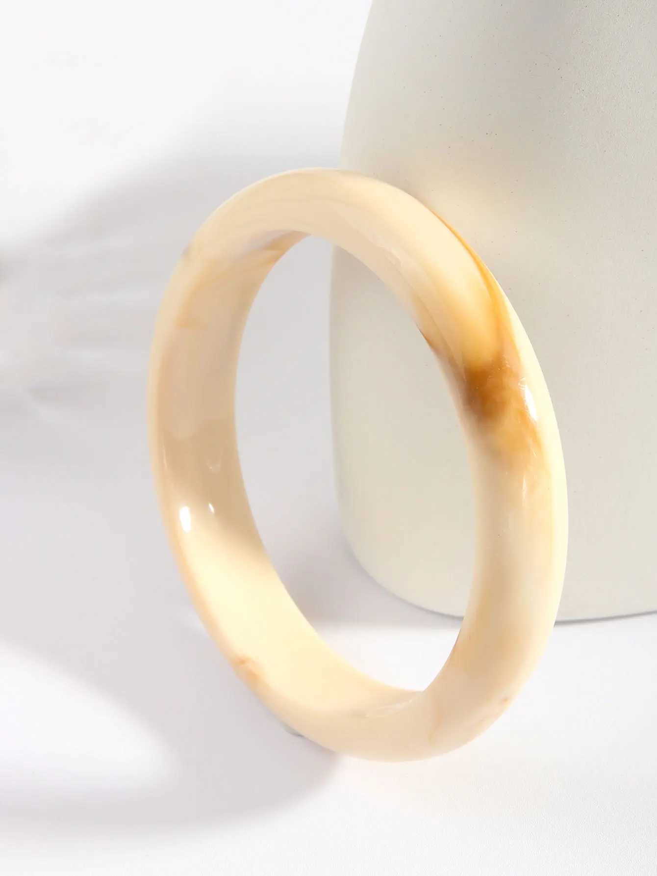 New Korean Irregular Marbling Geometric Round Resin Acrylic Cuff Bangle Texture Temperament Forest Ins Simple Versatile Bracelet XJ250707