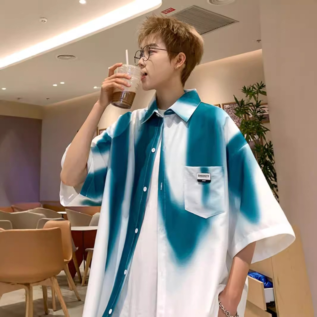 Tie-dye Gradient Short Sleeve Shirt Men 2025 Summer New Simple Design Sense Niche Cool Loose Designer Short Sleeves Half Sleeve Shirt