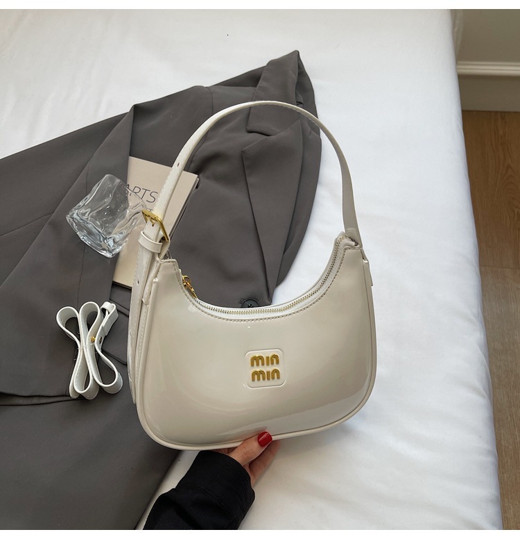 Free shipping designer High-end Patent Leather Glossy Underarm Bag New Trendy Fashion Matching Solid Color Handbag Sweet Cool Style Shoulder Bag