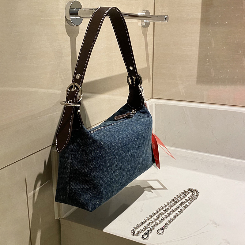 Wholesale fashion casual single shoulder nylon women's bag chain slanted multifunctional handbag