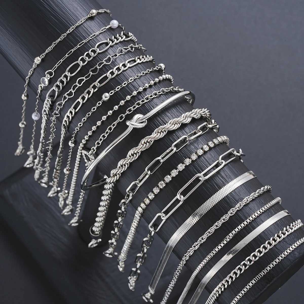 19Pcs Silver Color Multilayer Metal Simple Bracelets For Women Vintage Crystal Beads Twisted Box Snack Chain Bracelet Fashion XJ250707