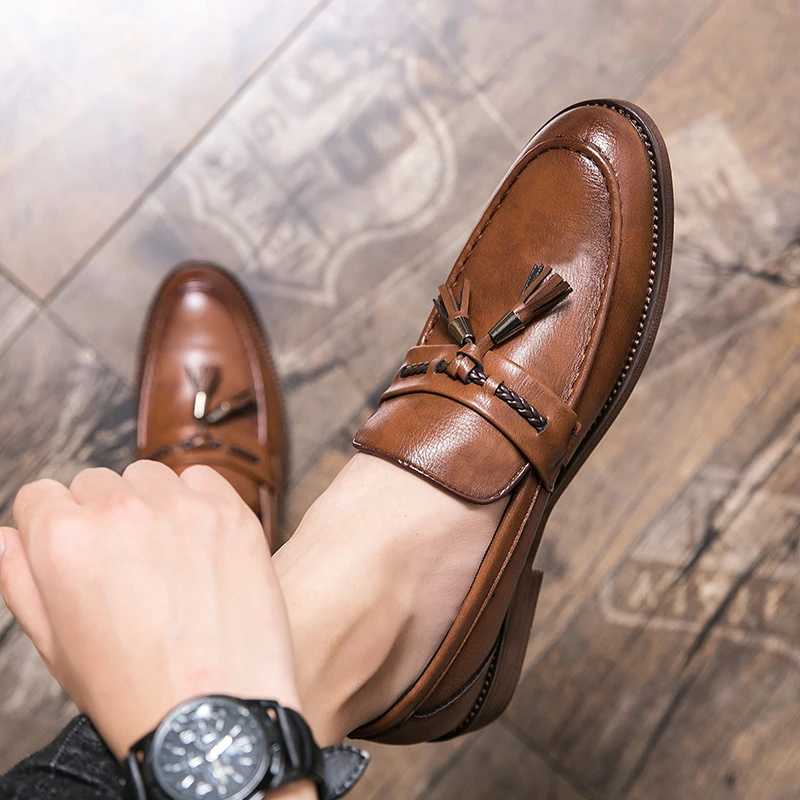 Pointed casual for men fringed slip-on mens shoes with beef soles boat shoes by Fion hair stylist Fion shoes Y250707