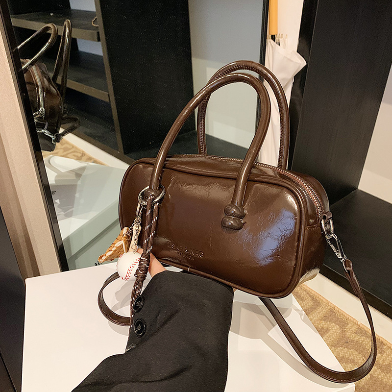 Free shipping designer High-end Handbag Boston Bag for Women New Commuter Shoulder Bag Crossbody Bag Vintage Oil Wax Leather Bowling Bag