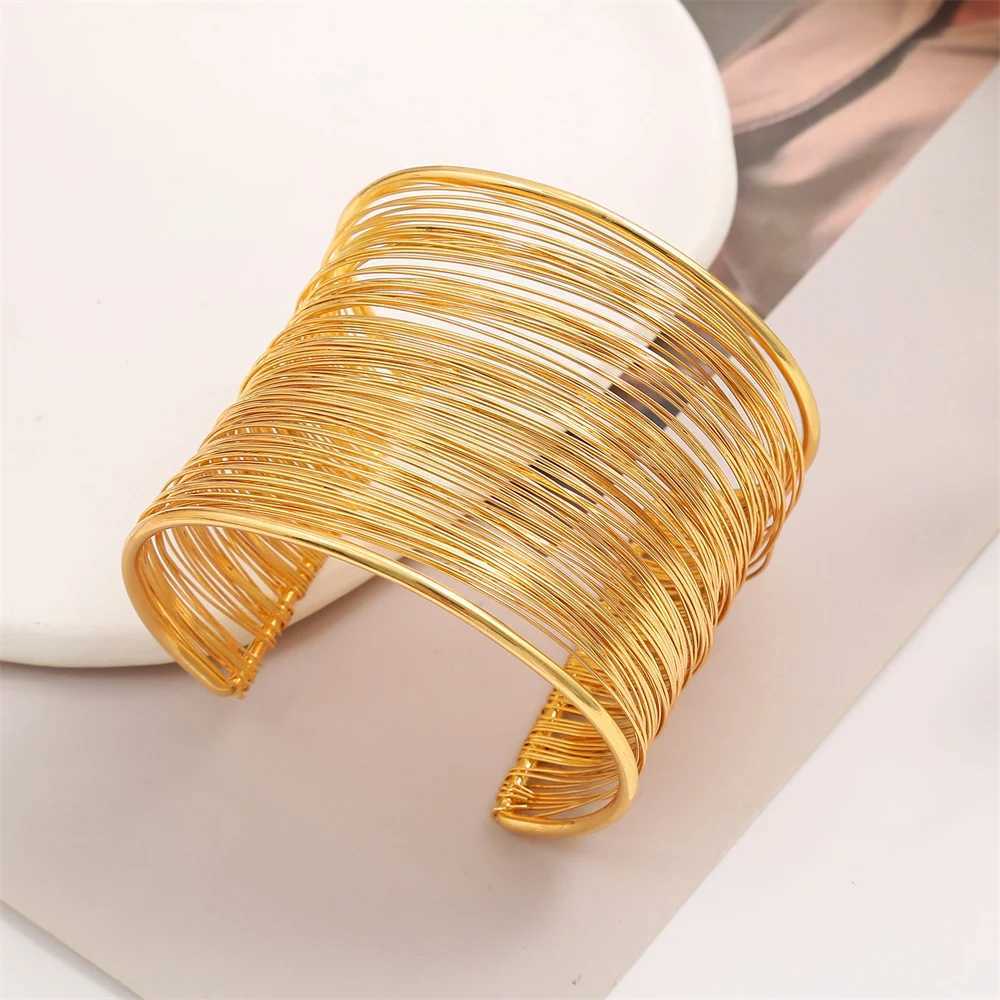 Vintage Hyperbolic Layered Gold Plated Wide Wire Bracelet Cuff Bangle for Women Exaggerated Wrist Wrap Bangle a Hand Jewelry Gift XJ250707