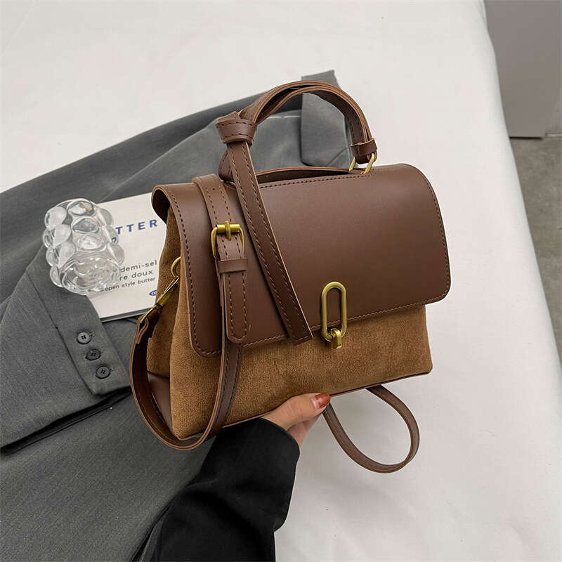 High-end Handbag for Women Autumn Winter 2025 New Trend Versatile Shoulder Retro Niche Crossbody Commuter Bag
