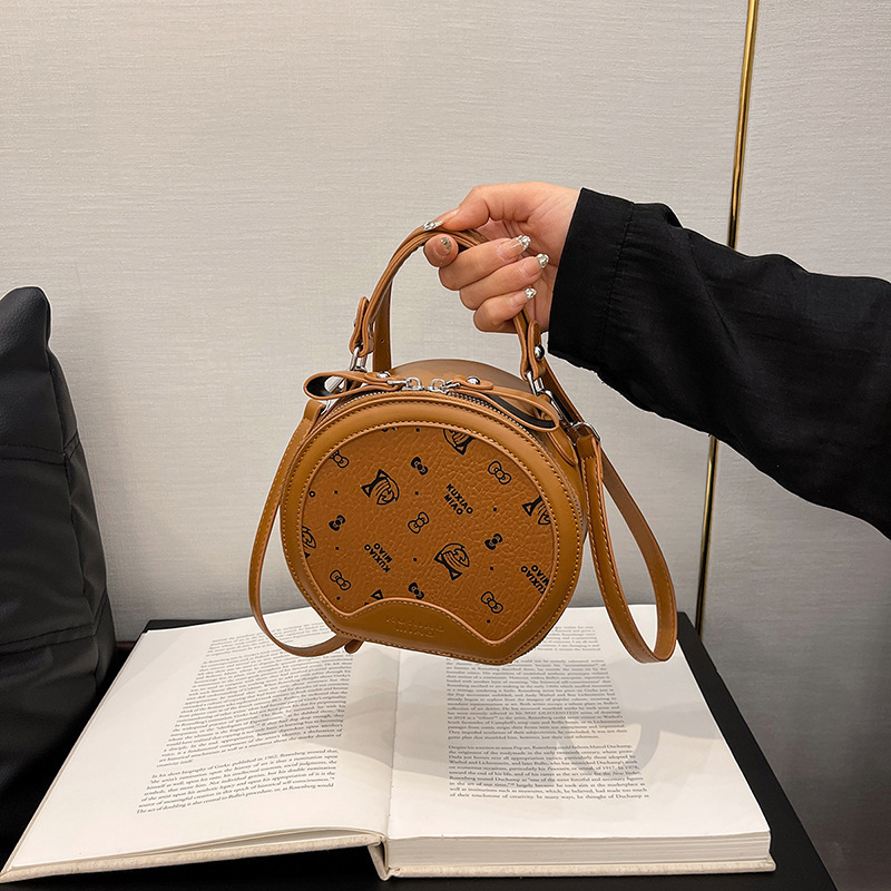 Free shipping designer Summer High-End Light Luxury Niche Office Small Tote Bag for Women 2025 New Crossbody Bag Phone Bag