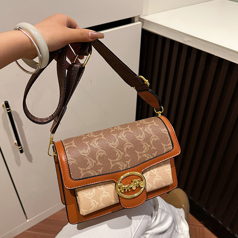 Designer Bag Luxury Bag Free Shipping Designernew Shoulder Bag Fashionable Light Flip Small Square For Women Color Blocked Design Daily Casual Single 