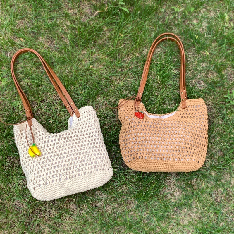 Free shipping designer Large Capacity Handwoven Bag for Women 2025 New Style Straw Bag Beach Vacation Shoulder Bag Commuter Tote Bag