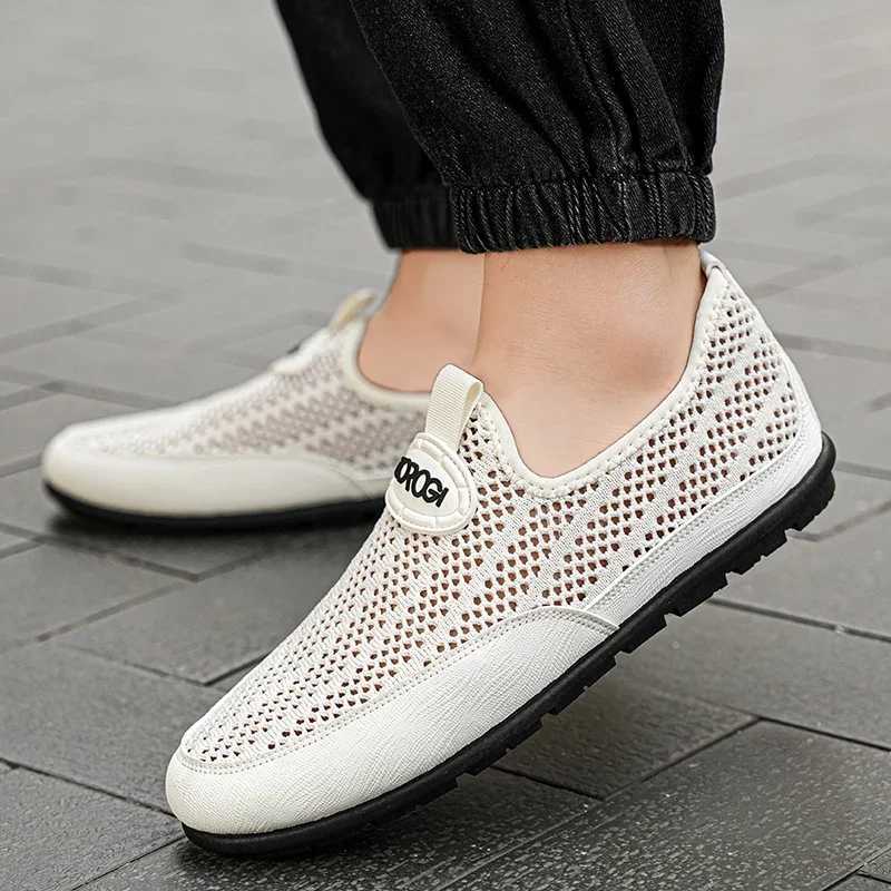 Breathable Hollow out Casual Walking Driving Shoes Lazy Shoes Chaussure Hbre Summer Men Shoes Slip-on Loafers Casual Shoes Y250707