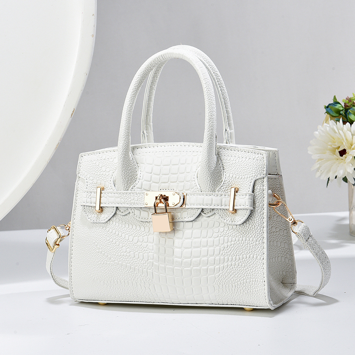 Free shipping designer's new handbag, bright colored leather, stone patterned crocodile patterned handbag, shoulder bag, mother bag, women's