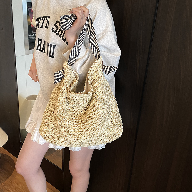 Free shipping designer INS Large Capacity Straw Bag Handwoven Underarm Bag Versatile Shoulder Bag Handbag Beach Seaside Lazy Vacation Bag