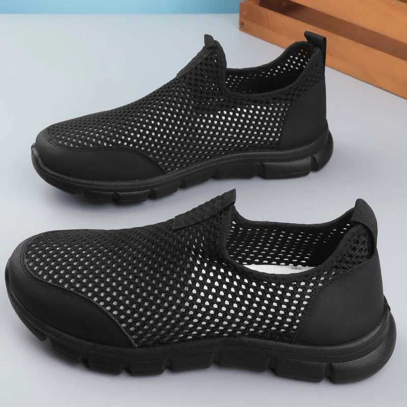 YRZL Running Shoes Men Sneakers Breathable Mesh Lightweight Non Slip Athletic Walking Shoes Slip On Cfortable Gym Sports Shoes Y250707