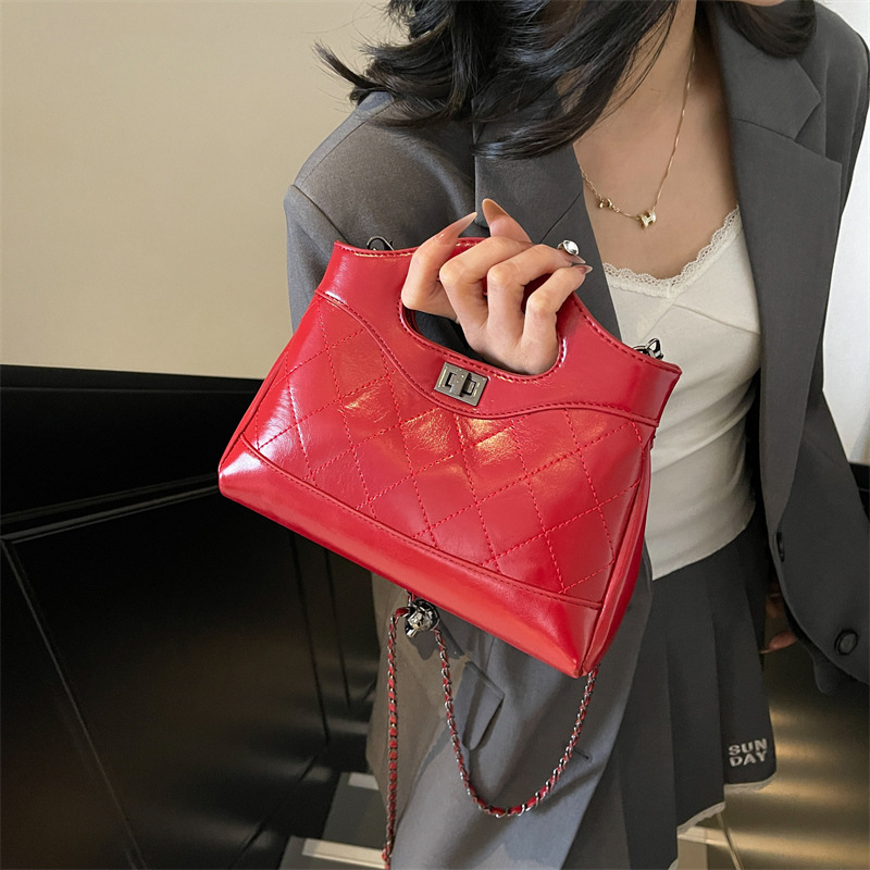 Free shipping designer 2025 Spring Summer New Small Chanel Style Handbag Retro Fashion Chain Trendy Versatile High-end Feel Shoulder Bag Ins Crossbody