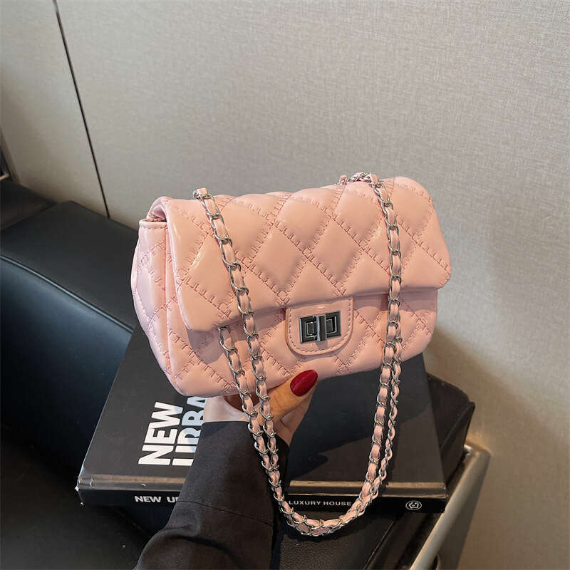 Quilted Chain Handbag Saddle For Women 2025 Spring New Trendy Shoulder Textured Crossbody Small Square Bag