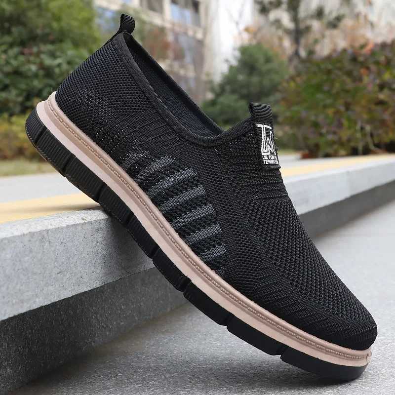 Mens Casual Sneakers Spring Summer Breathable Mesh Lightweight Soft Sole Antimicrobial Sneakers Y250707