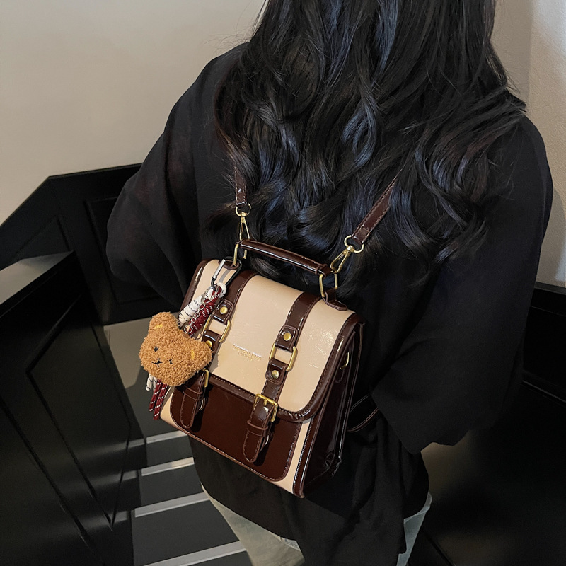 Free shipping designer Japanese Style Small Bag for Women 2025 Spring Summer New Casual Street Trend Korean Version Fashionable Lightweight Travel Bac