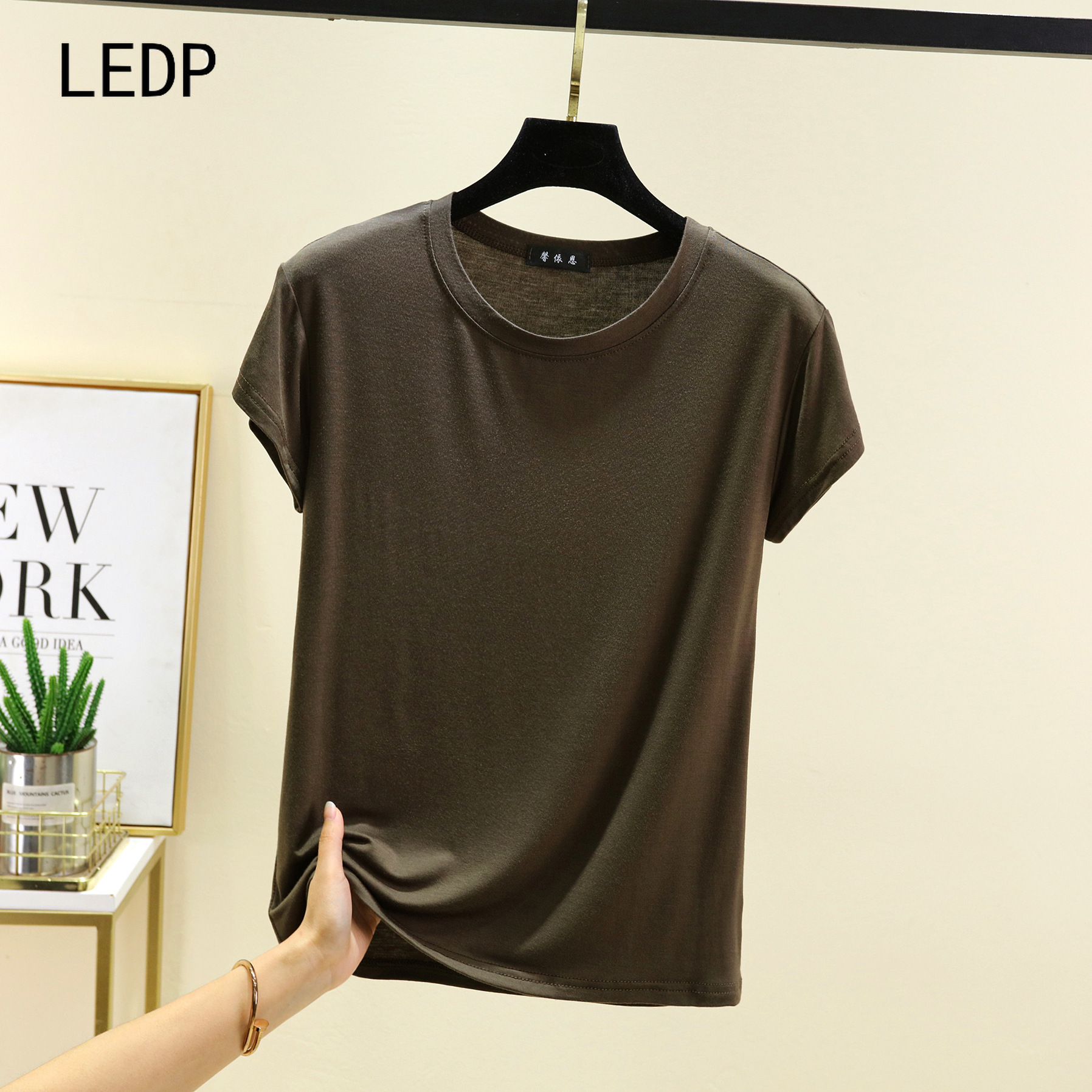 147258 Closed class curved ice silk shirt, plus size women's time closed loop pattern, breathable, relativistic forest series