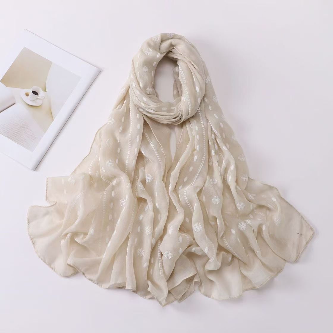 T1157 New Fashion Cotton and Linen Foaming Scarf Winter Spring and Autumn Gauze Scarf Artistic Neck Scarf All-match Shawl Scarf