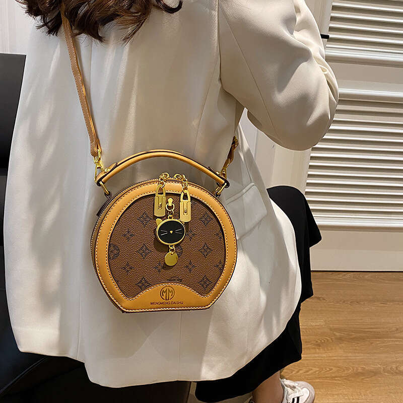 New High-End Round Fashion Versatile Small Women's Crossbody Handbag Shoulder Bag