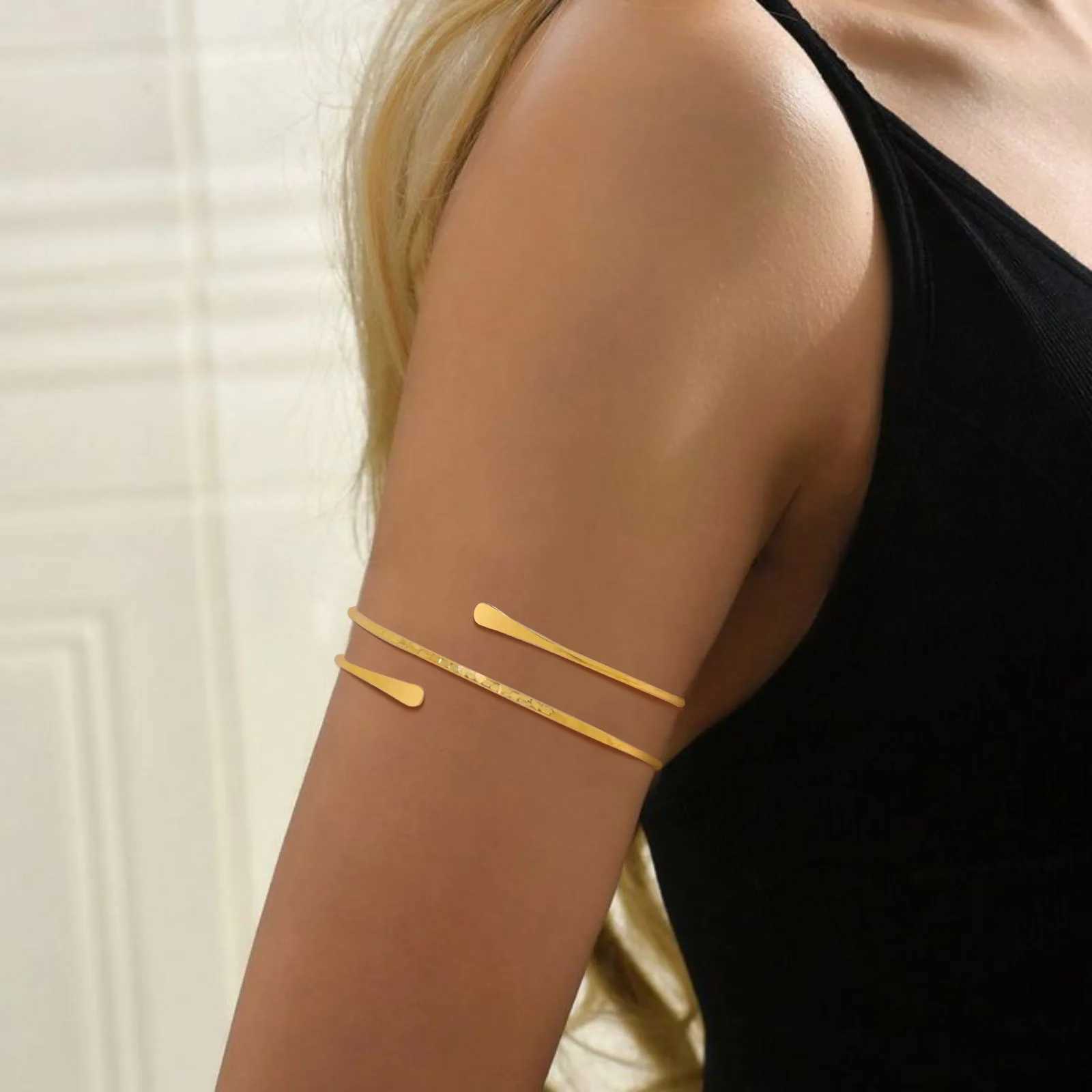 Upper Arm Cuff Bracelet for Women Minimalist Gold Plated Armband Statement Party Armlets Jewelry XJ250707