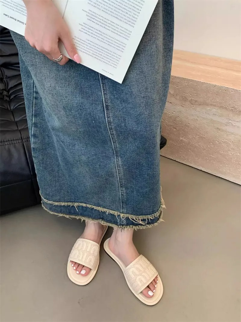 free shipping designer sandals 2025 New Low Heel sliders beach shoes Outdoor slippers for woman 35-40 dh1100029076