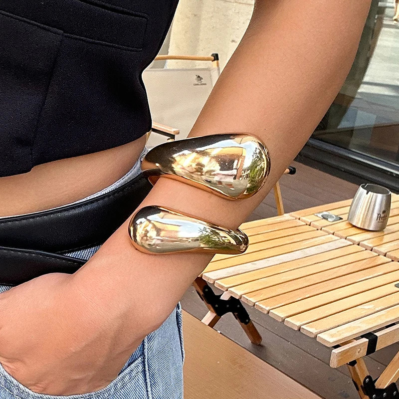 Wide Chunky Waterdrop Spring Bangles for Women Gold Silver Color Open Cuff Thick Irregular Twisted Bangle Bracelet Jewelry 250701