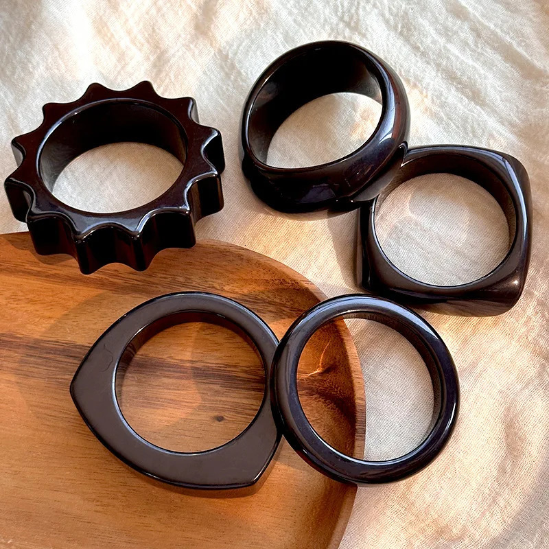 Statement Heavy Irregular Black Resin Acrylic Chunky Large Bangles For Women Geometric Wide Bracelets Girls Party Hand Jewelry 250701
