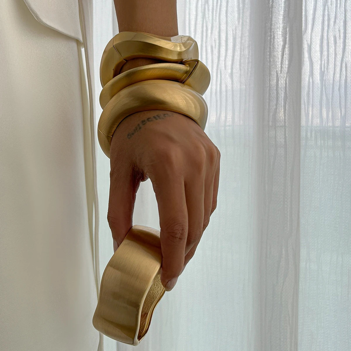Ingemark 7 Styles Punk Matte Heavy Metal Chunky Spring Bangle Trend Vintage Gold Color Charm Bracelet Steampunk Jewelry 250701