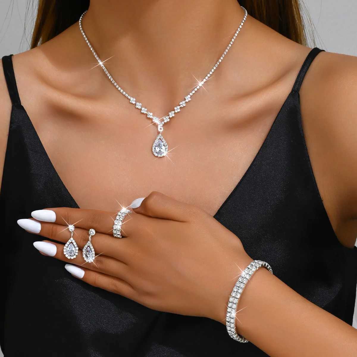 5 Womens Fashion Droplet Earrings Necklace Bracelet Ring Set Wedding Banquet Party Holiday Gift XJ250707
