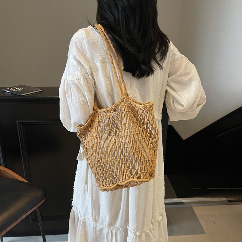 Free shipping designer Summer Beach Vacation Bag for Women 2025 New Handmade Hollow Woven Straw Bag Large Capacity Versatile Shoulder Bag