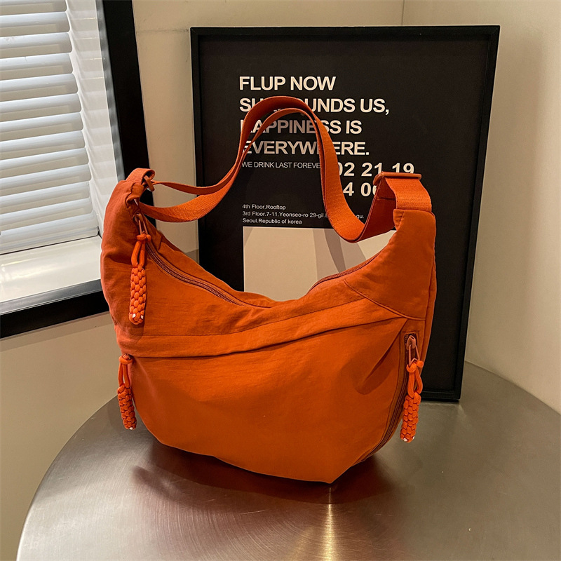 Free shipping designer Casual Dumpling Bag High-Quality Texture Versatile Large Capacity Crossbody Bag for Women New Model for Class Commuting Canvas 