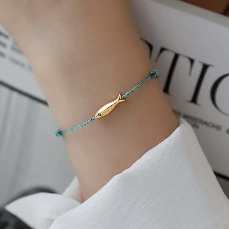 Fashion Cute Blue String Fish Bracelet For Women Bohemian Metal Animal Handmade Red Rope Adjustable Bracelet Jewelry Gifts XJ250707