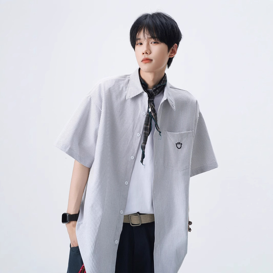 Smiley Face Embroidered Striped Short Sleeve Shirt Unisex 2025 Designer Short Sleeves Summer New Trendy Loose Casual Couple Shirt Jacket